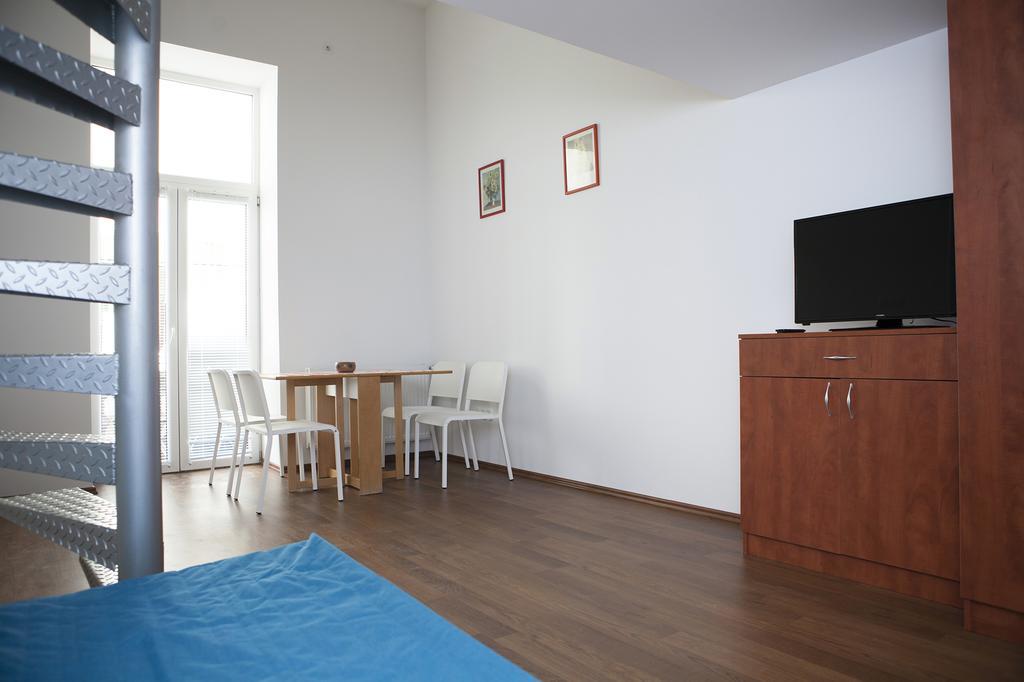 Cute Downtown Studios Budapest Extérieur photo